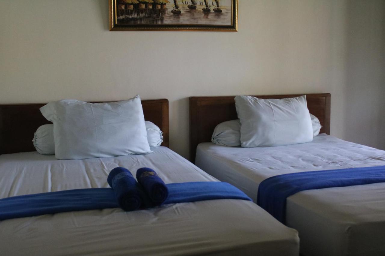Arrys Watukarung Surfcamp Hotel Kalak Luaran gambar